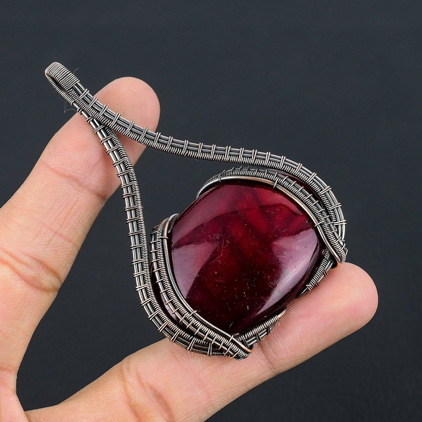 Red Flash Labradorite Gemstone Pendant
