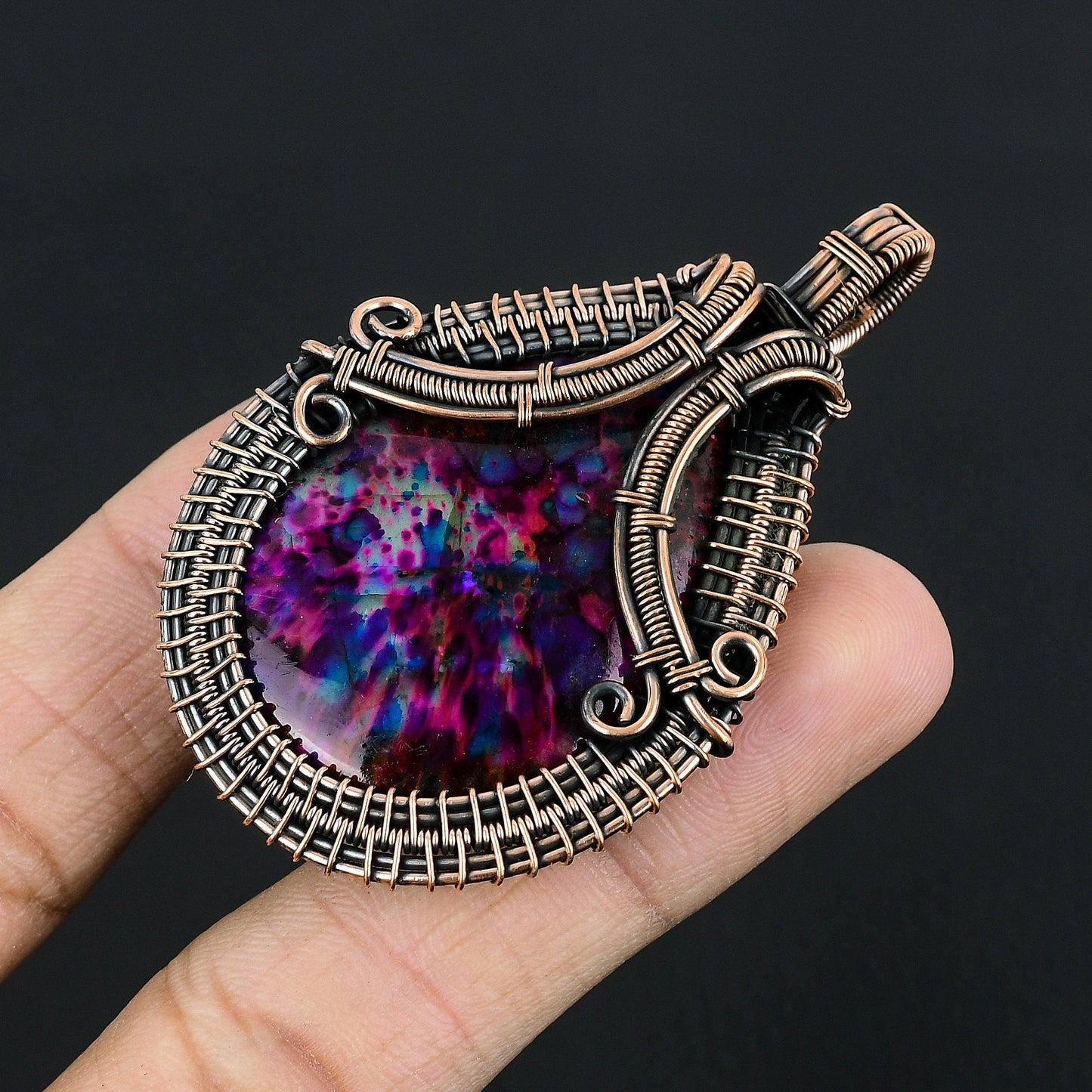 Blue Labradorite Gemstone Pendant