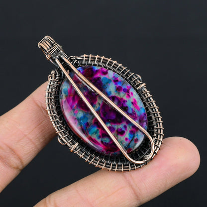 Blue-Green Labradorite Gemstone Pendant