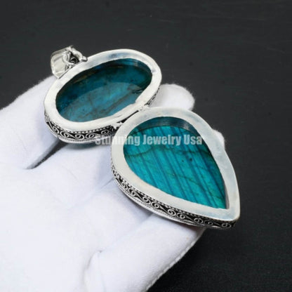 Blue Flash Labradorite Gemstone Pendant