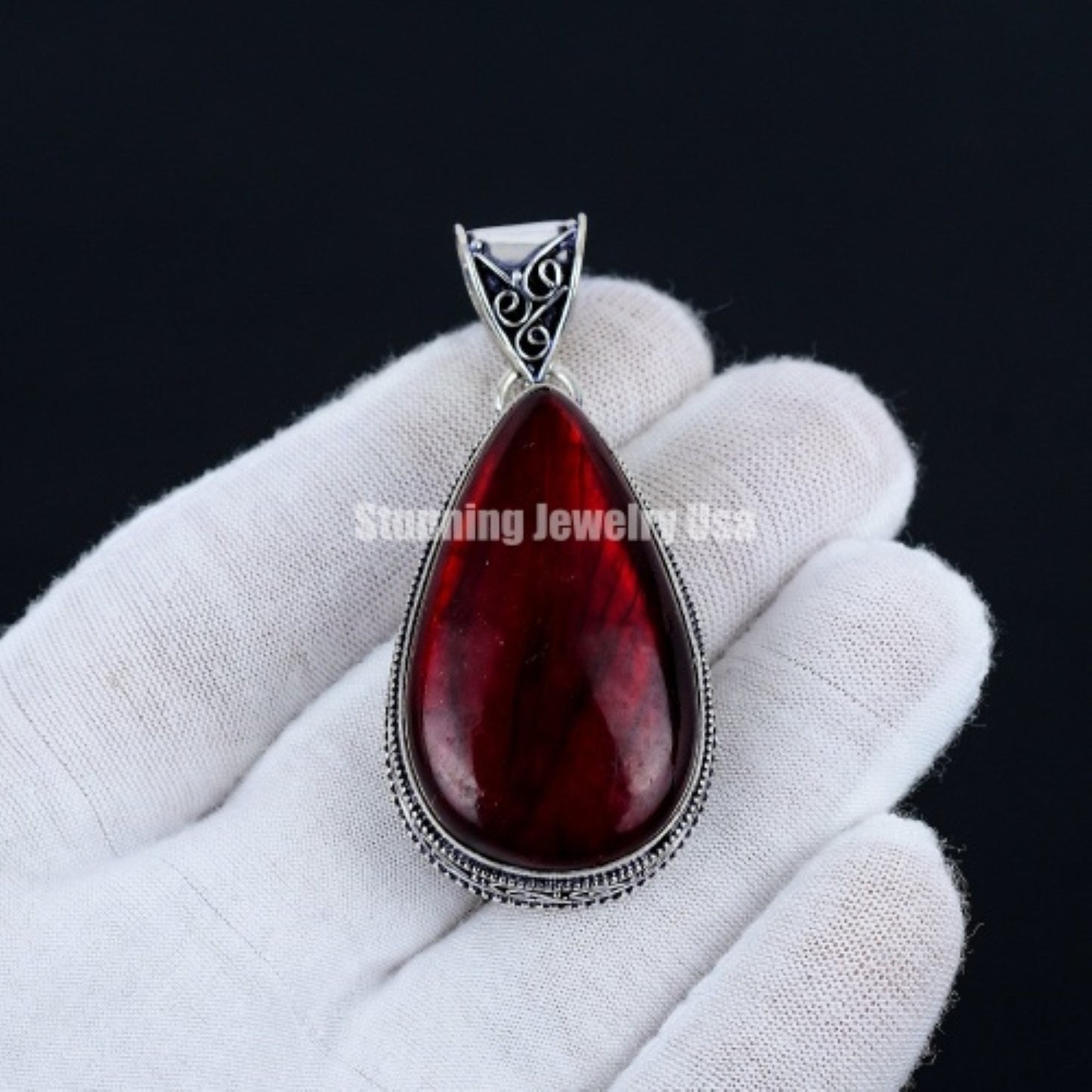 Red Flash Labradorite Sterling Silver Pendant