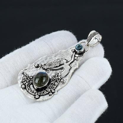Blue Topaz & Labradorite Gemstone Pendant