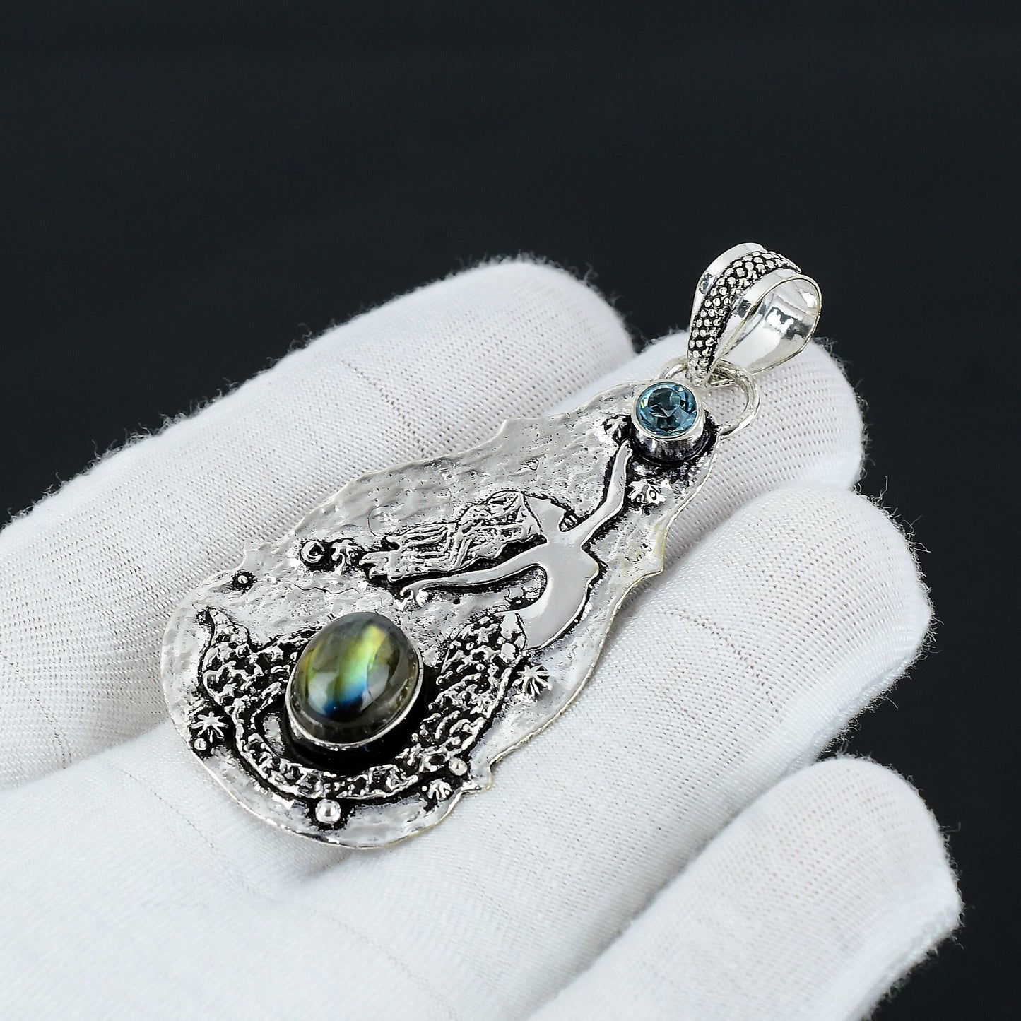 Blue Topaz & Labradorite Gemstone Pendant