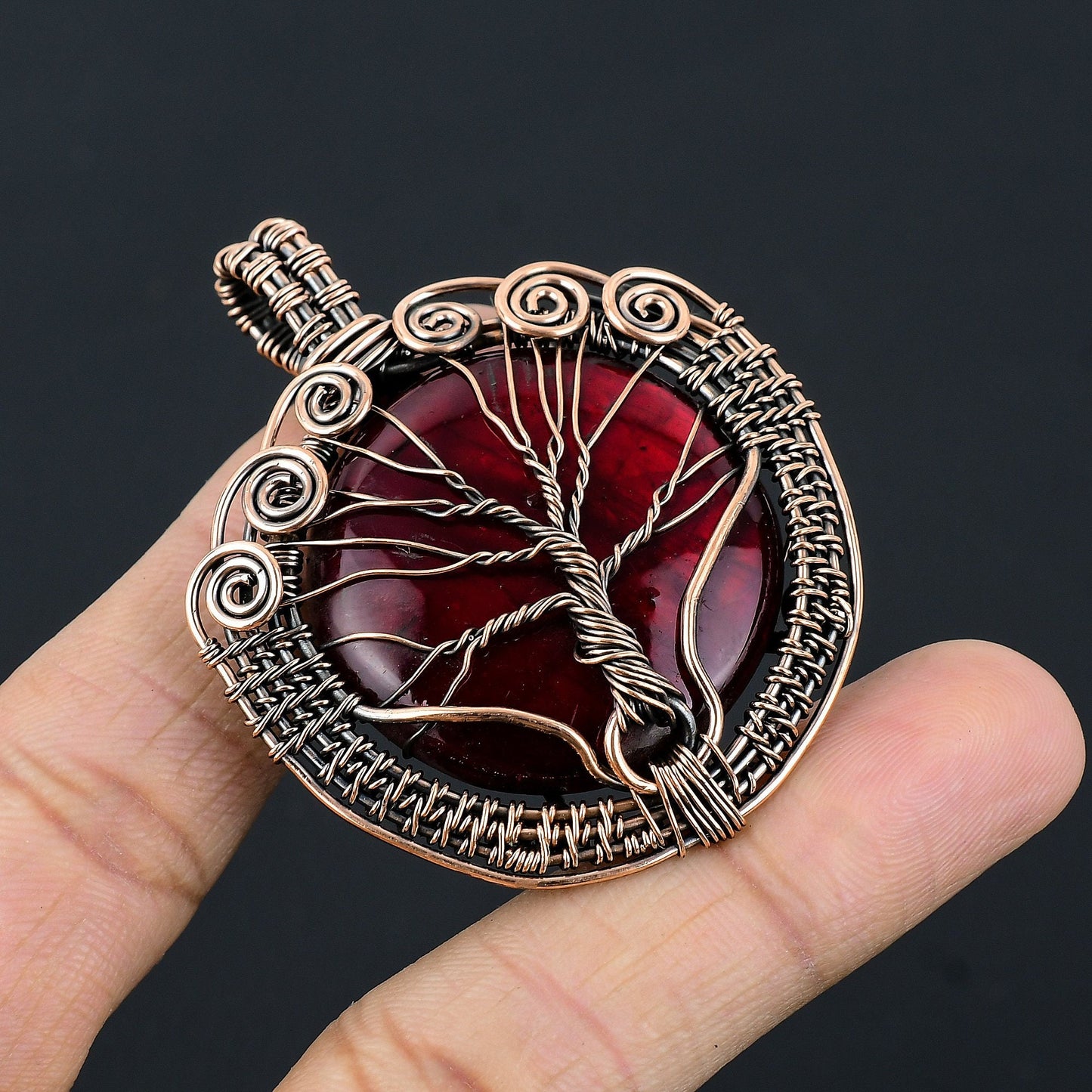 Red Flash Labradorite Gemstone Pendant