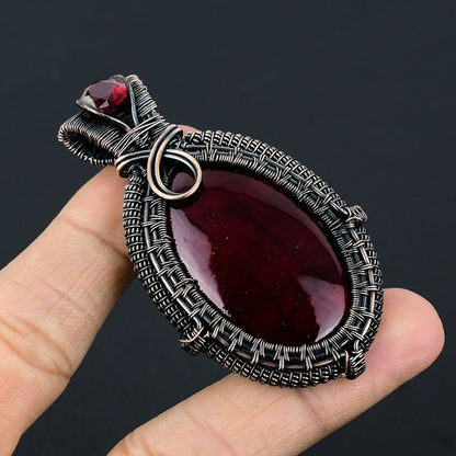 Red Flash Labradorite Gemstone Pendant