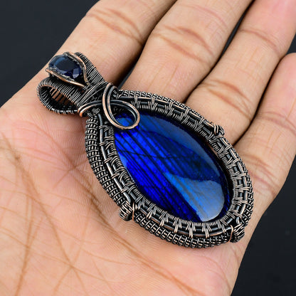 Blue Flash Labradorite Gemstone Pendant