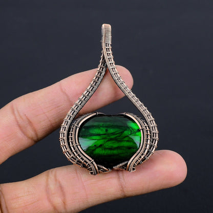 Green Flash Labradorite Gemstone Pendant