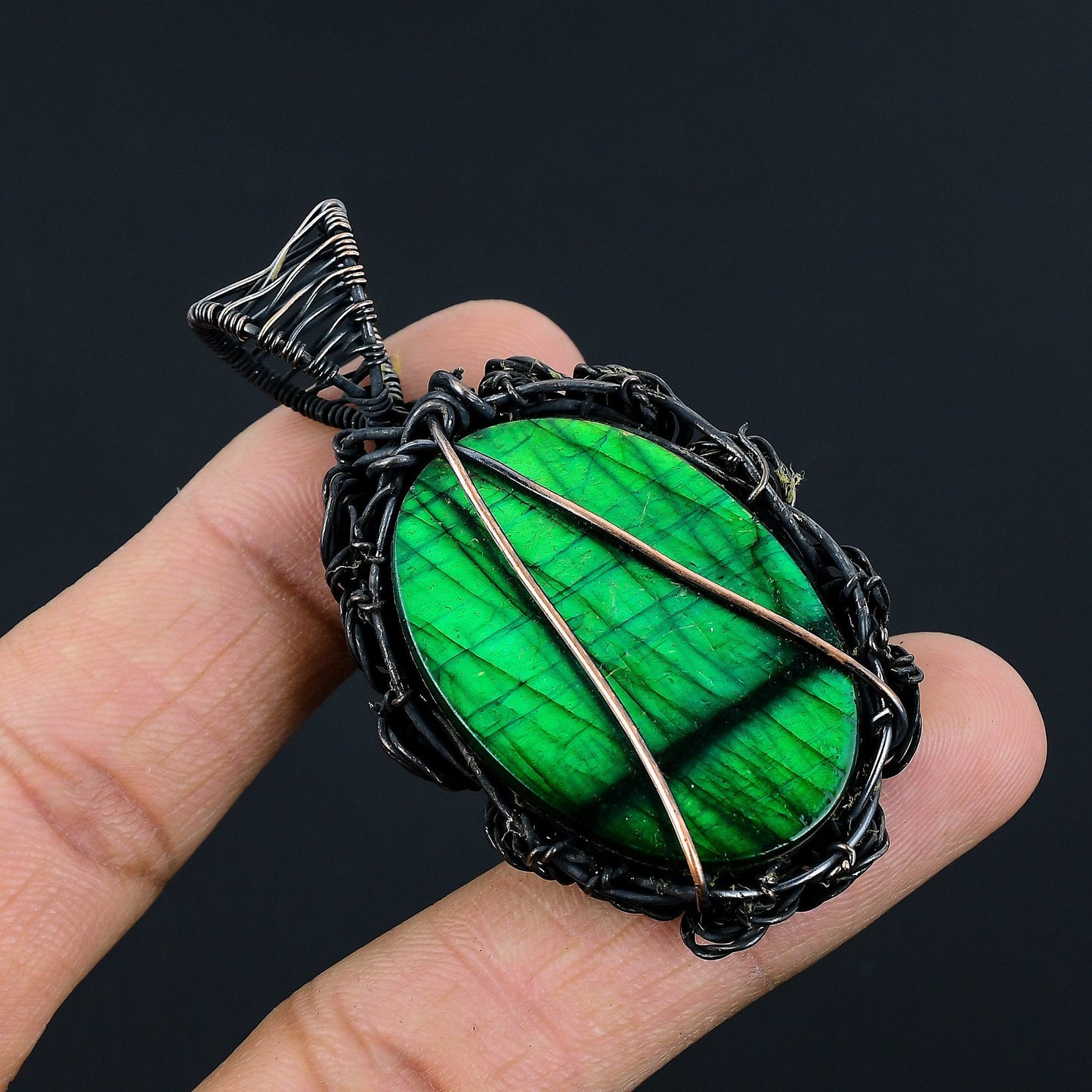 Green Flash Labradorite Gemstone Pendant