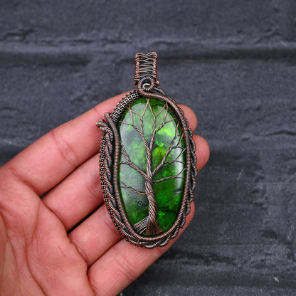 Green Labradorite Gemstone Pendant