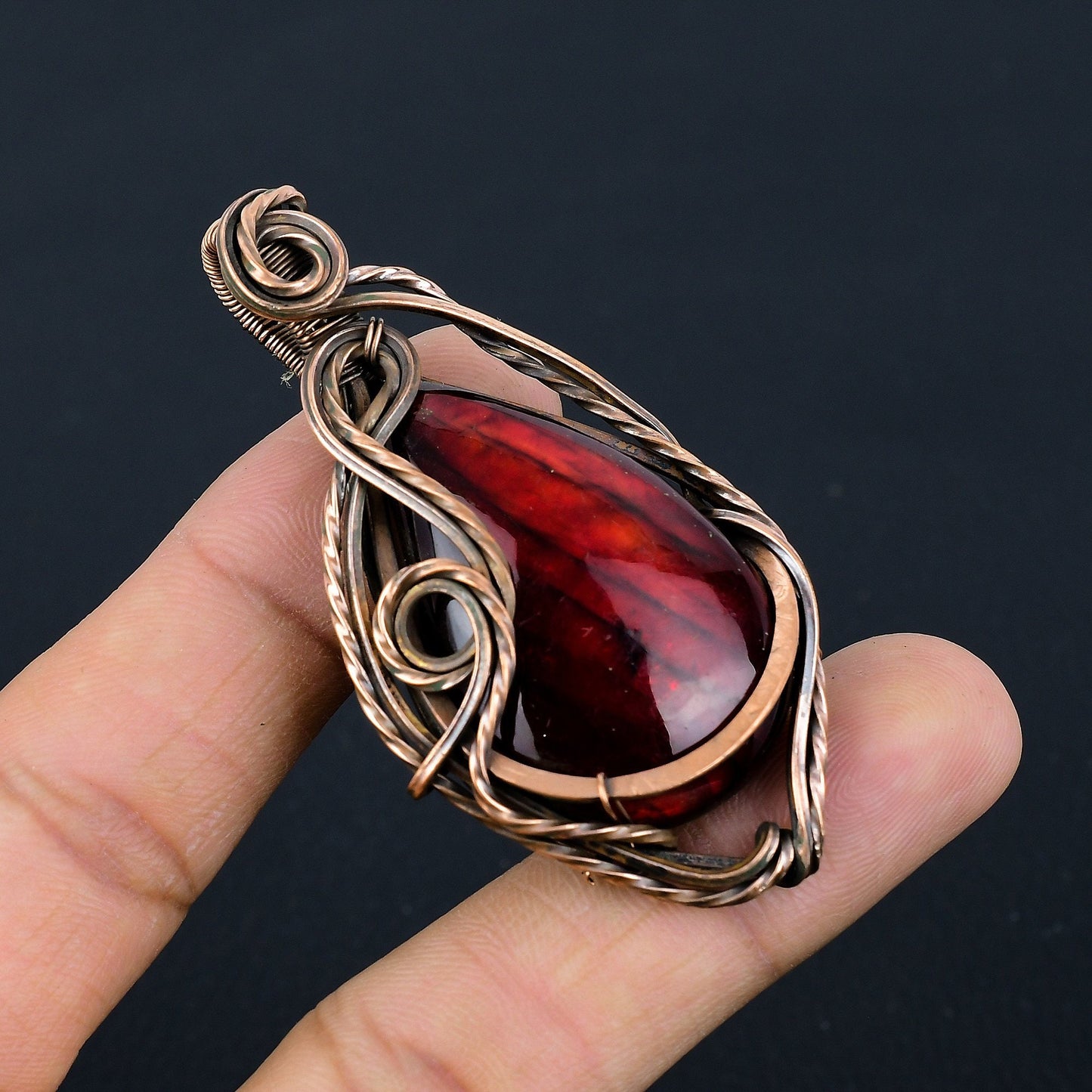 Red Flash Labradorite Gemstone Pendant