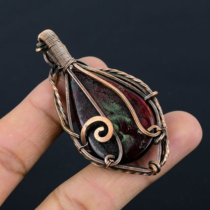 Red Flash Labradorite Gemstone Pendant