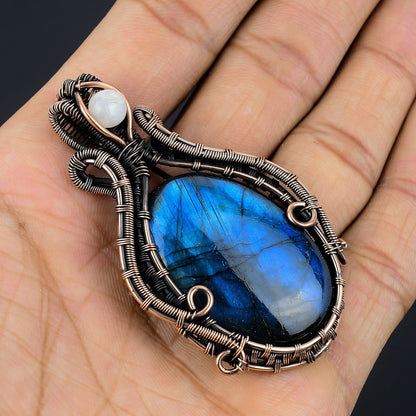 Blue Flash Labradorite Gemstone Pendant