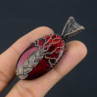Red Flash Labradorite Gemstone Pendant