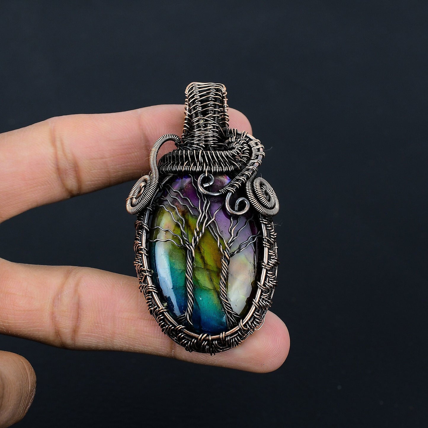 Multi-Fire Labradorite Gemstone Pendant