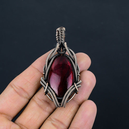 Red Flash Labradorite Gemstone Pendant