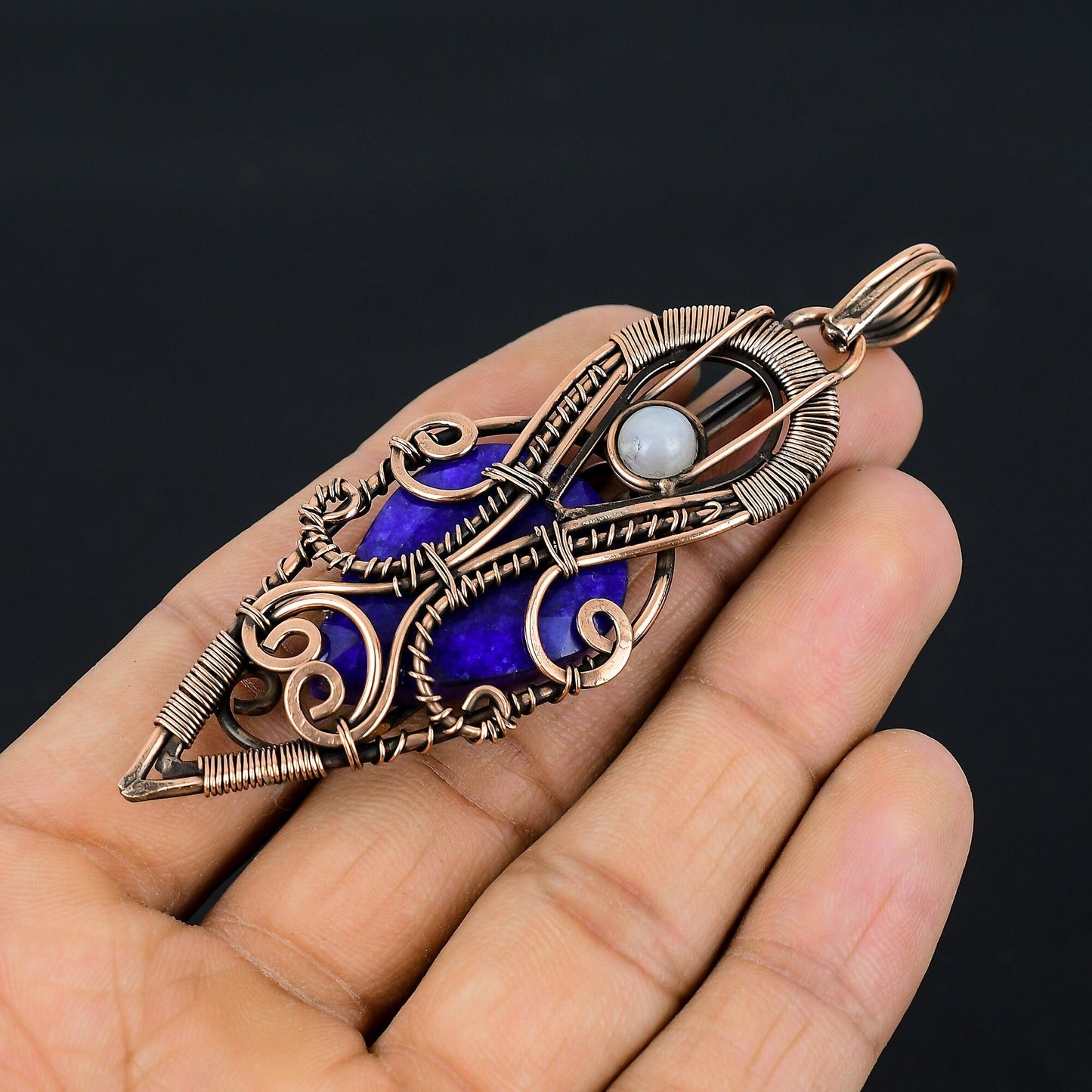 Blue Sapphire Gemstone Pendant
