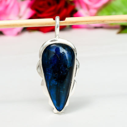 Blue Flash Labradorite Sterling Silver Pendant