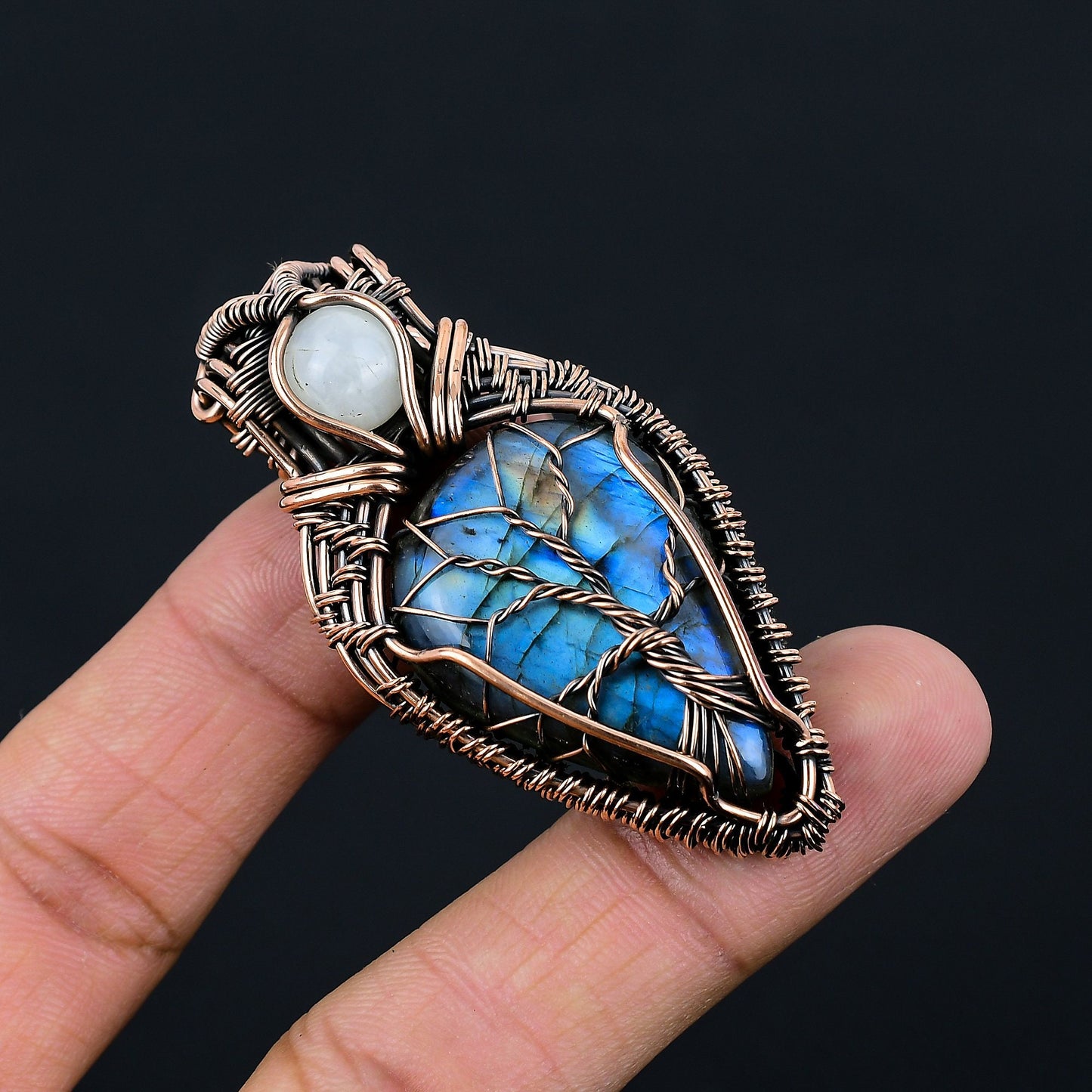 Blue Flash Labradorite Gemstone Pendant