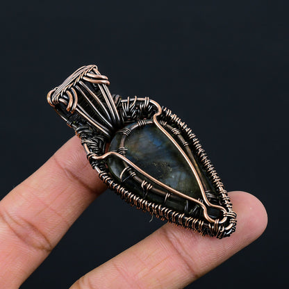 Blue Flash Labradorite Gemstone Pendant