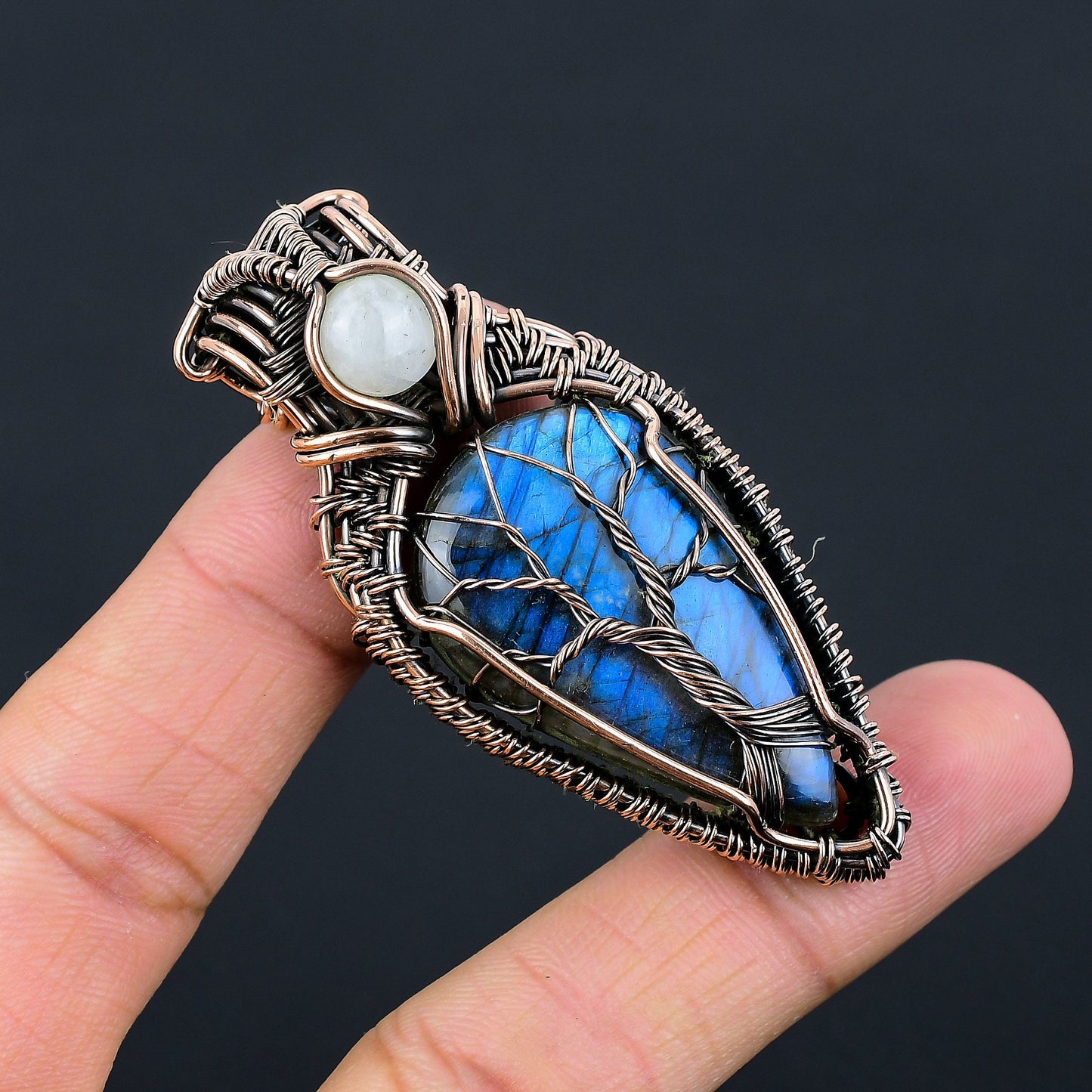 Blue Flash Labradorite Gemstone Pendant