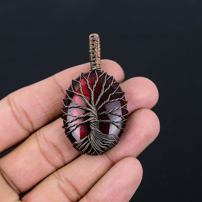 Red Flash Labradorite Gemstone Pendant