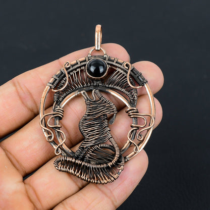Black Onyx Gemstone Wolf Pendant