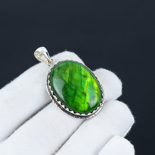 Green Labradorite Gemstone Pendant
