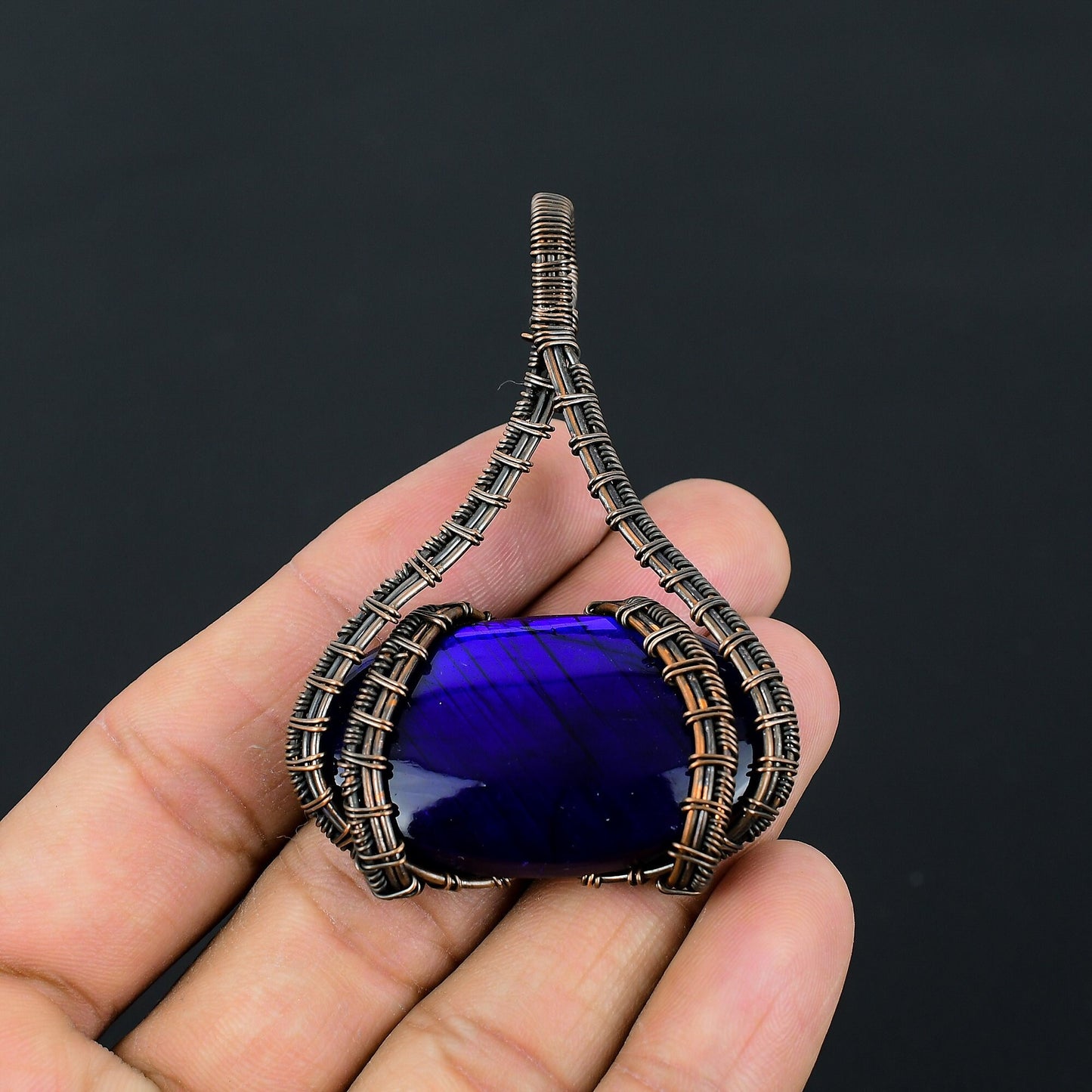Blue Flash Labradorite Gemstone Pendant