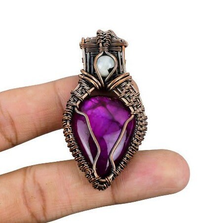 Purple Labradorite Gemstone Pendant