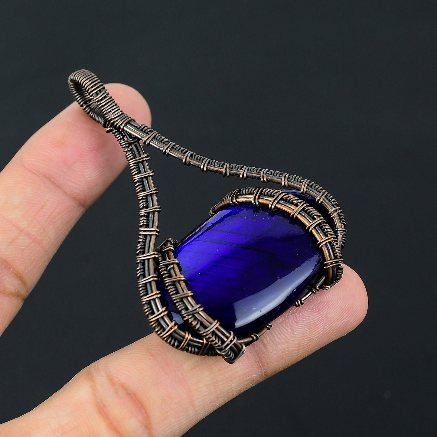Blue Flash Labradorite Gemstone Pendant