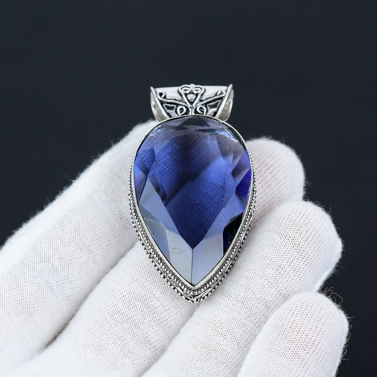 Blue Sapphire Gemstone Pendant