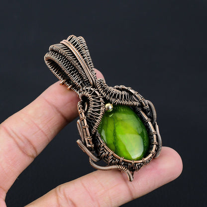 Green Labradorite Gemstone Pendant