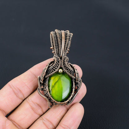 Green Labradorite Gemstone Pendant