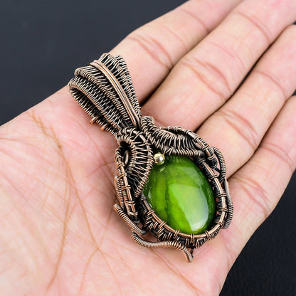 Green Labradorite Gemstone Pendant