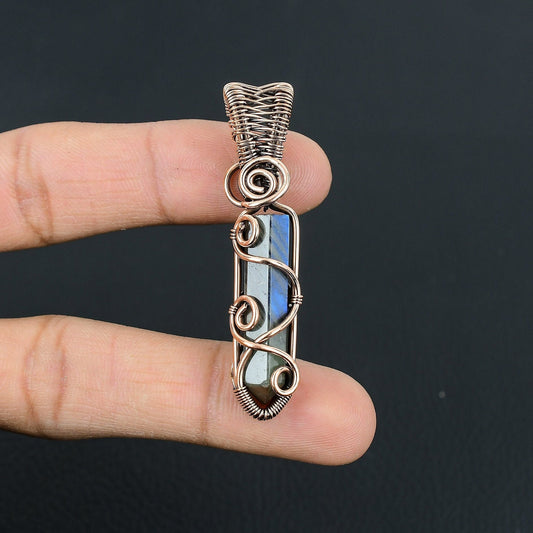 Blue-Green Labradorite Gemstone Pendant