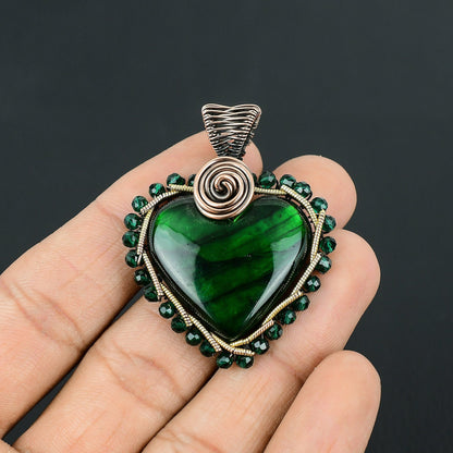 Green Flash Labradorite Gemstone Pendant