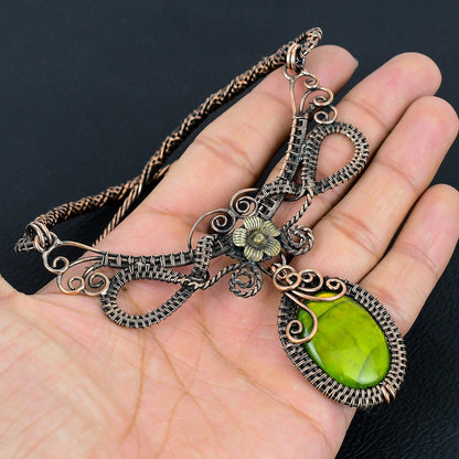 Green Flash Labradorite Gemstone Pendant