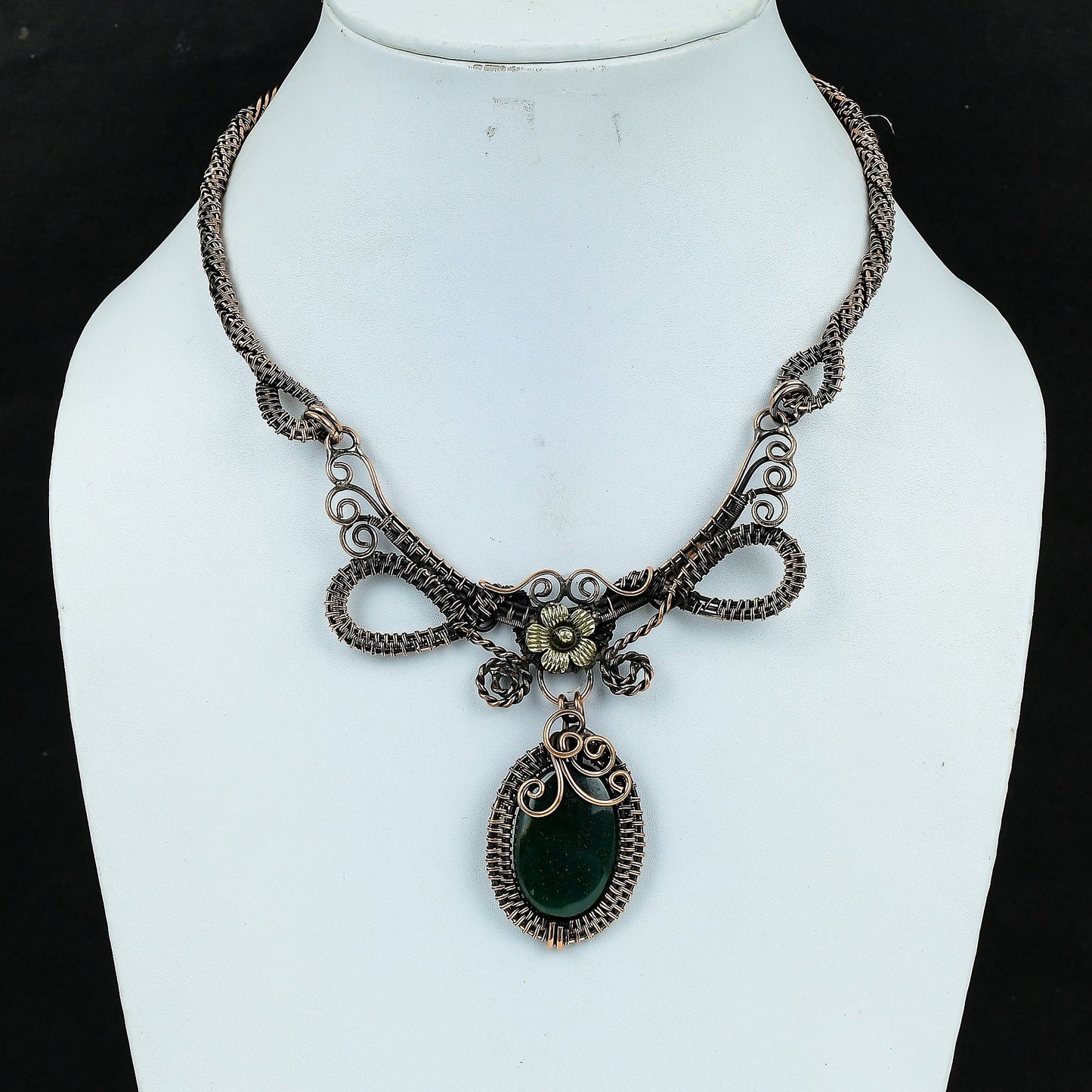 Green Jade Gemstone Necklace