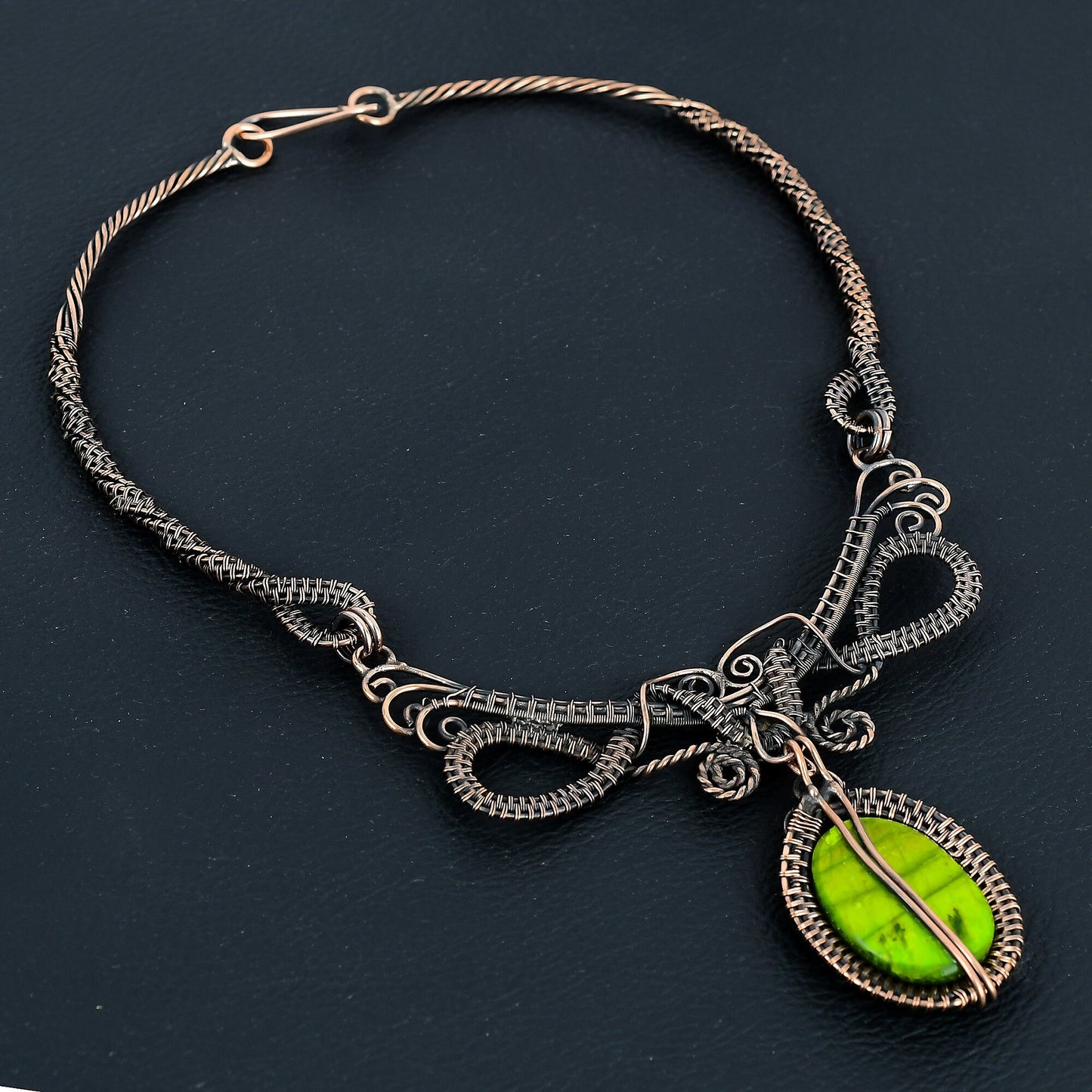 Green Flash Labradorite Gemstone Pendant