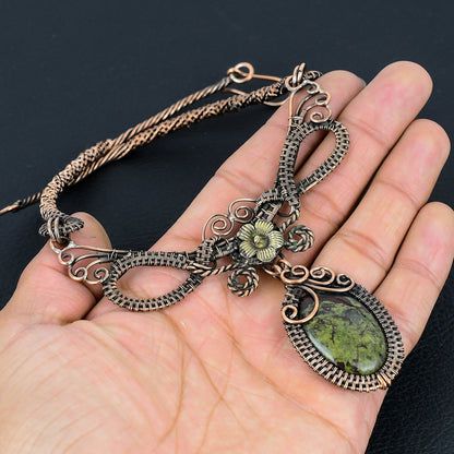 Green Bloodstone Gemstone Pendant
