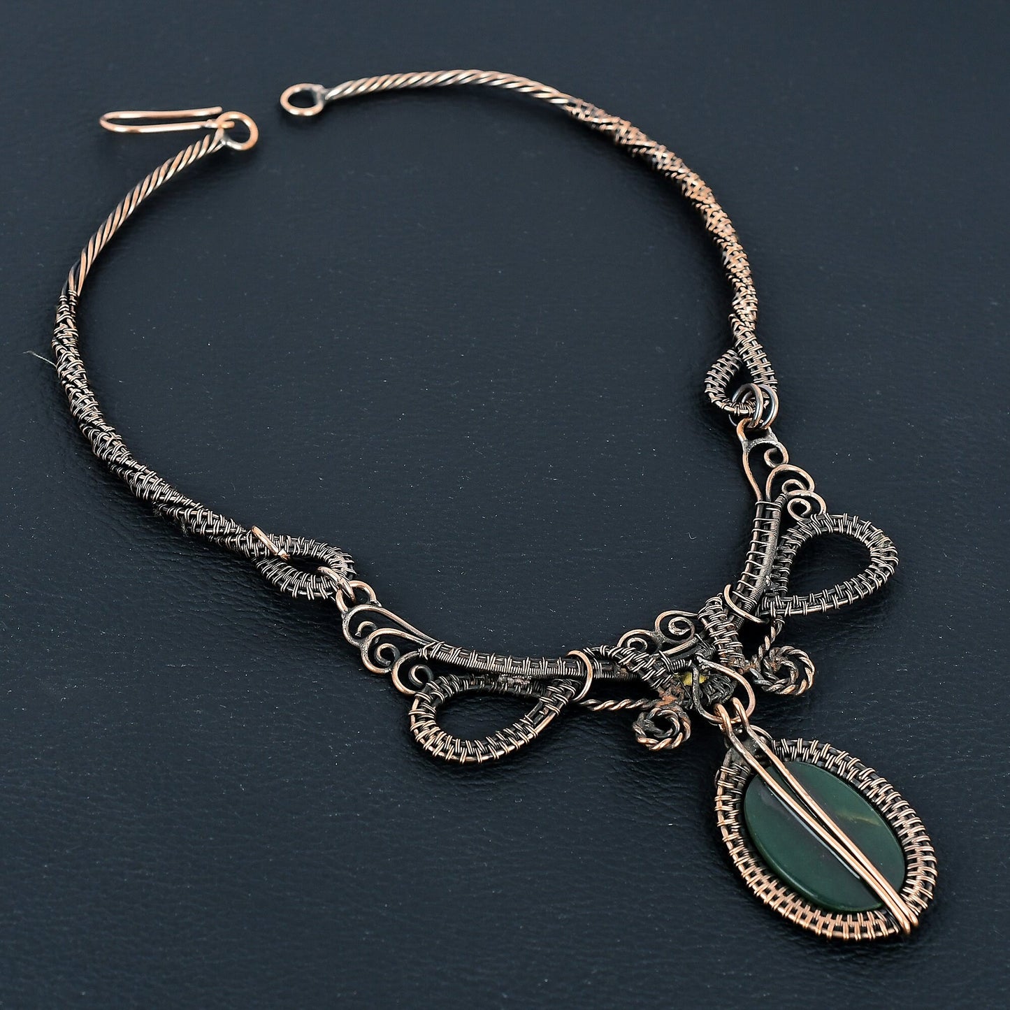 Green Jade Gemstone Necklace