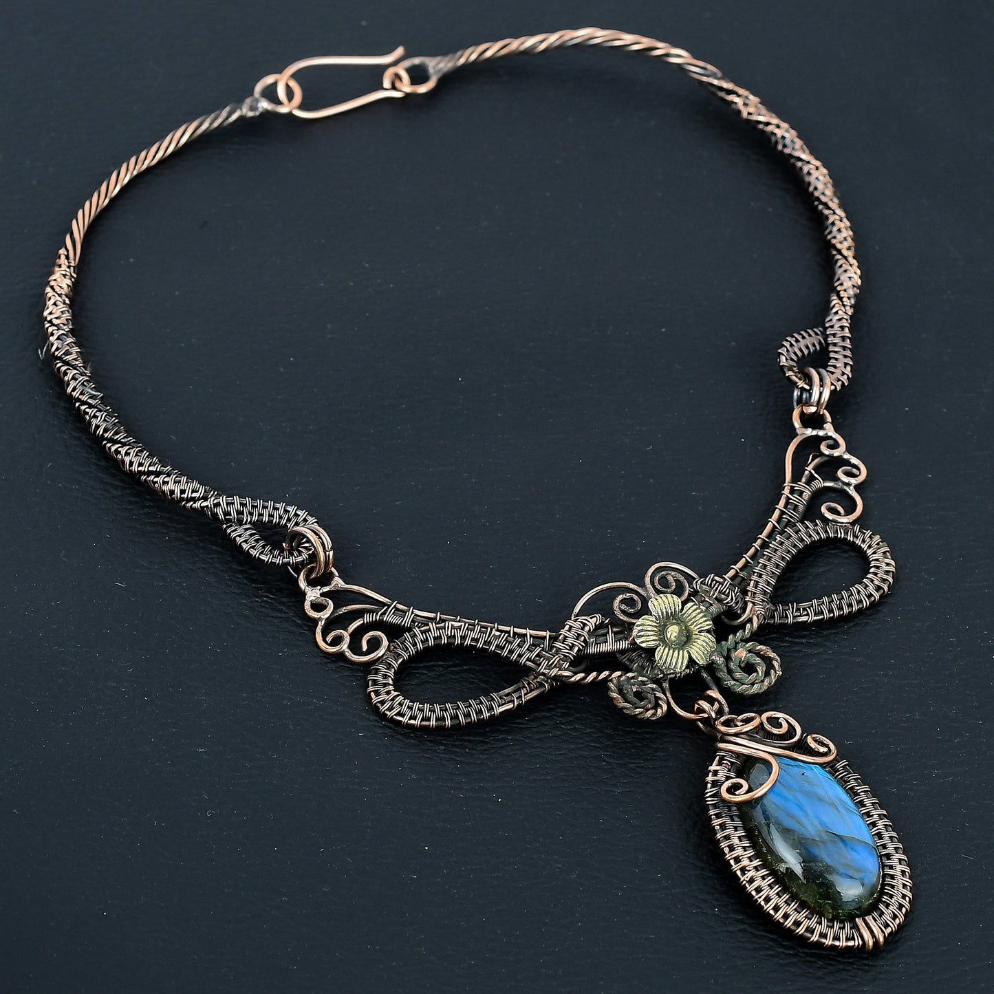 Blue Green Labradorite Gemstone Necklace