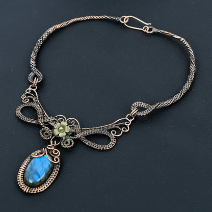 Blue Green Labradorite Gemstone Necklace