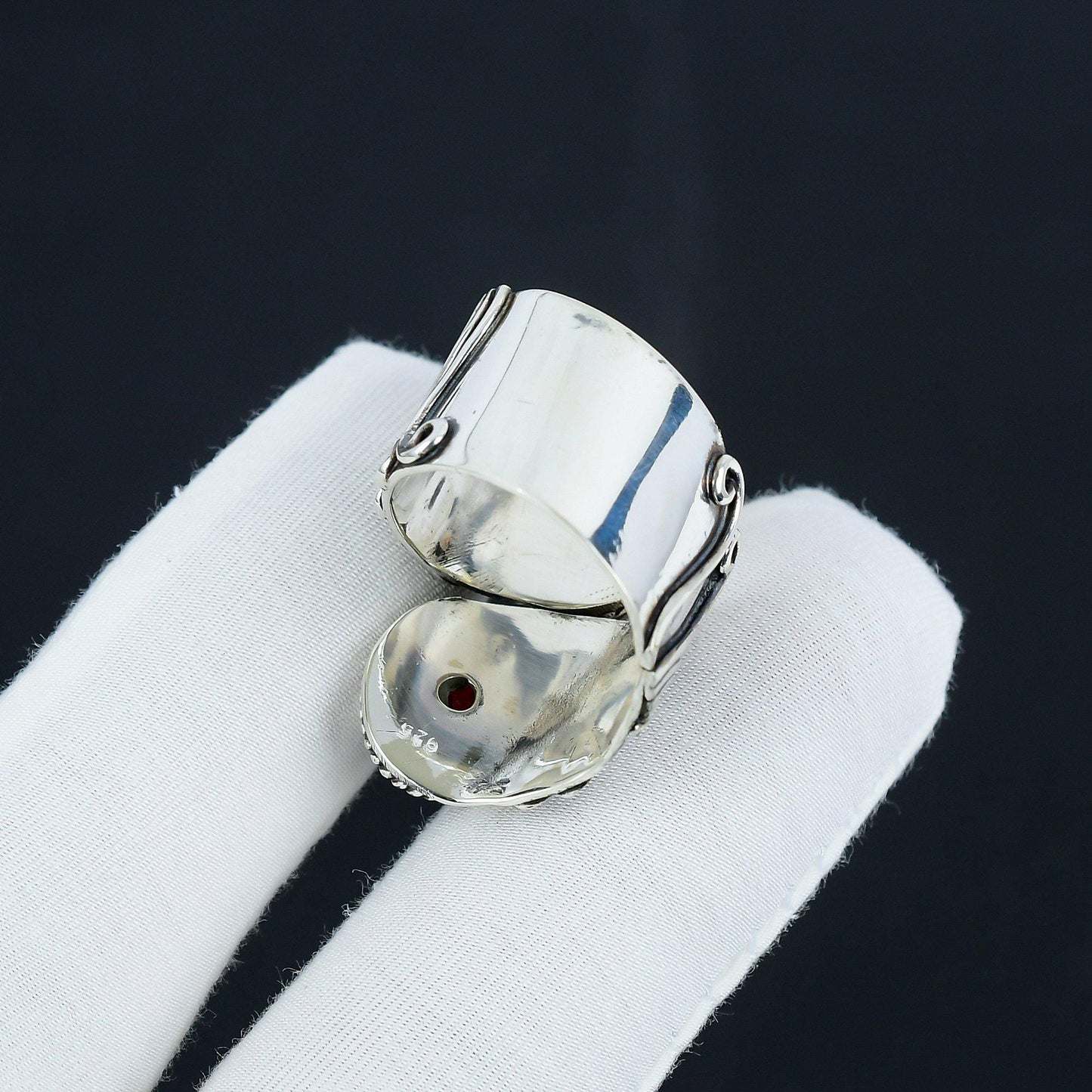 Red Garnet Gemstone Silver Ring