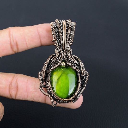 Green Labradorite Gemstone Pendant