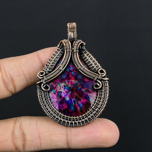 Blue Labradorite Gemstone Pendant
