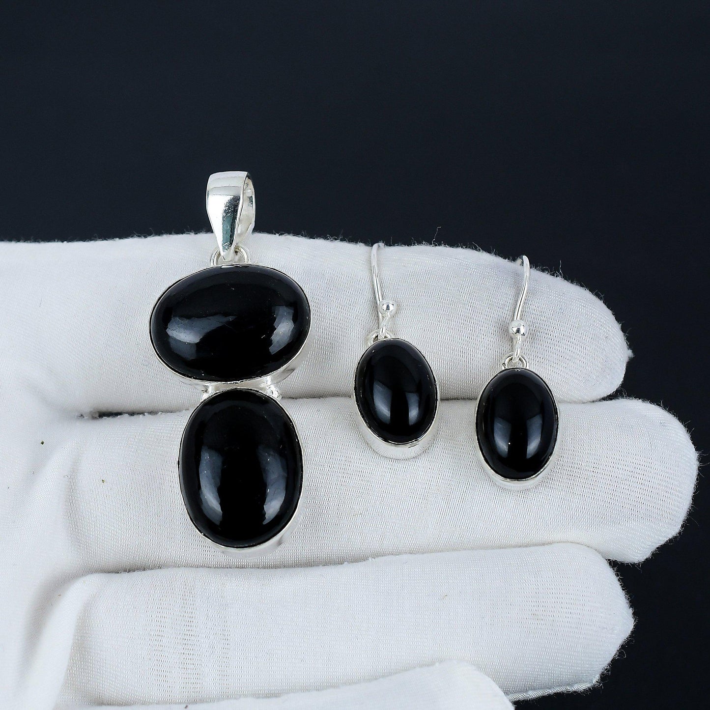 Black Onyx Gemstone Pendant & Earrings Set