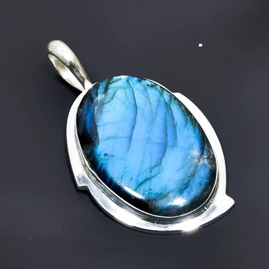 Blue Flash Labradorite Gemstone Pendant