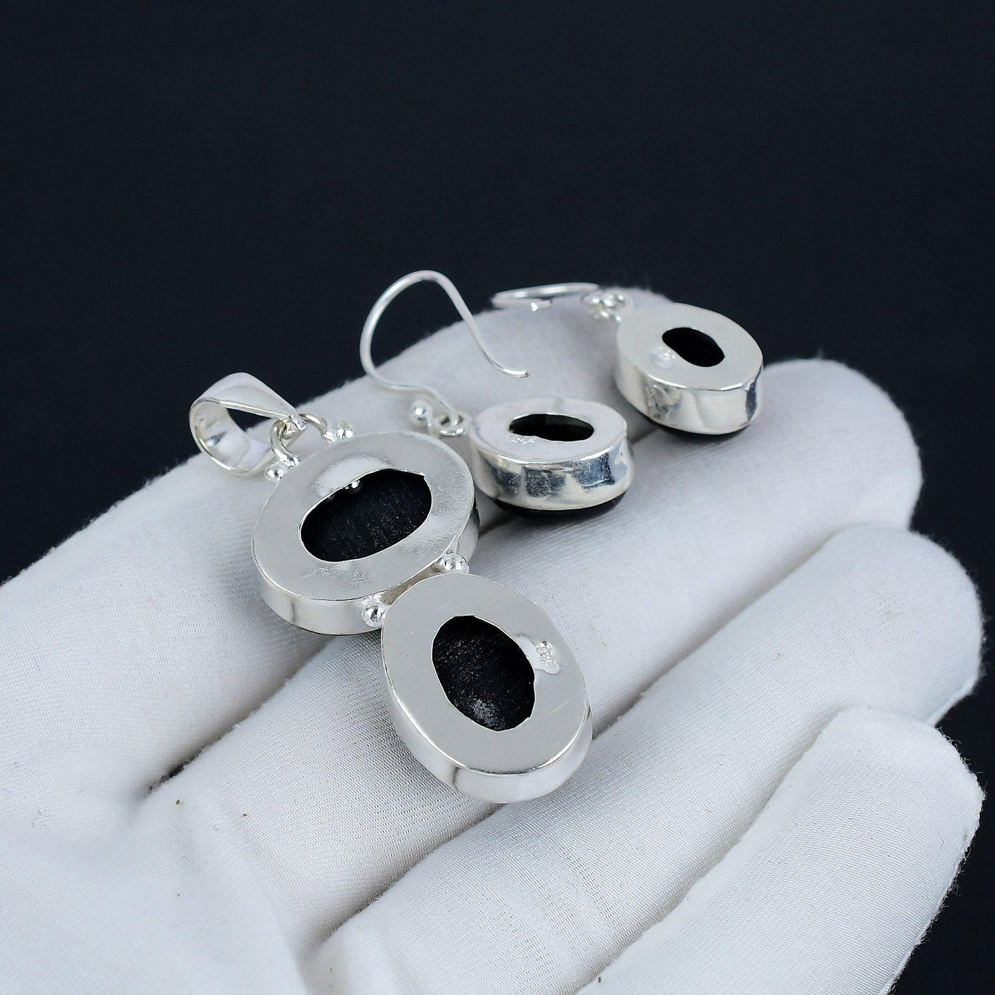 Black Onyx Gemstone Pendant & Earrings Set