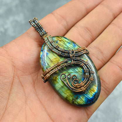 Blue Flash Labradorite Gemstone Pendant
